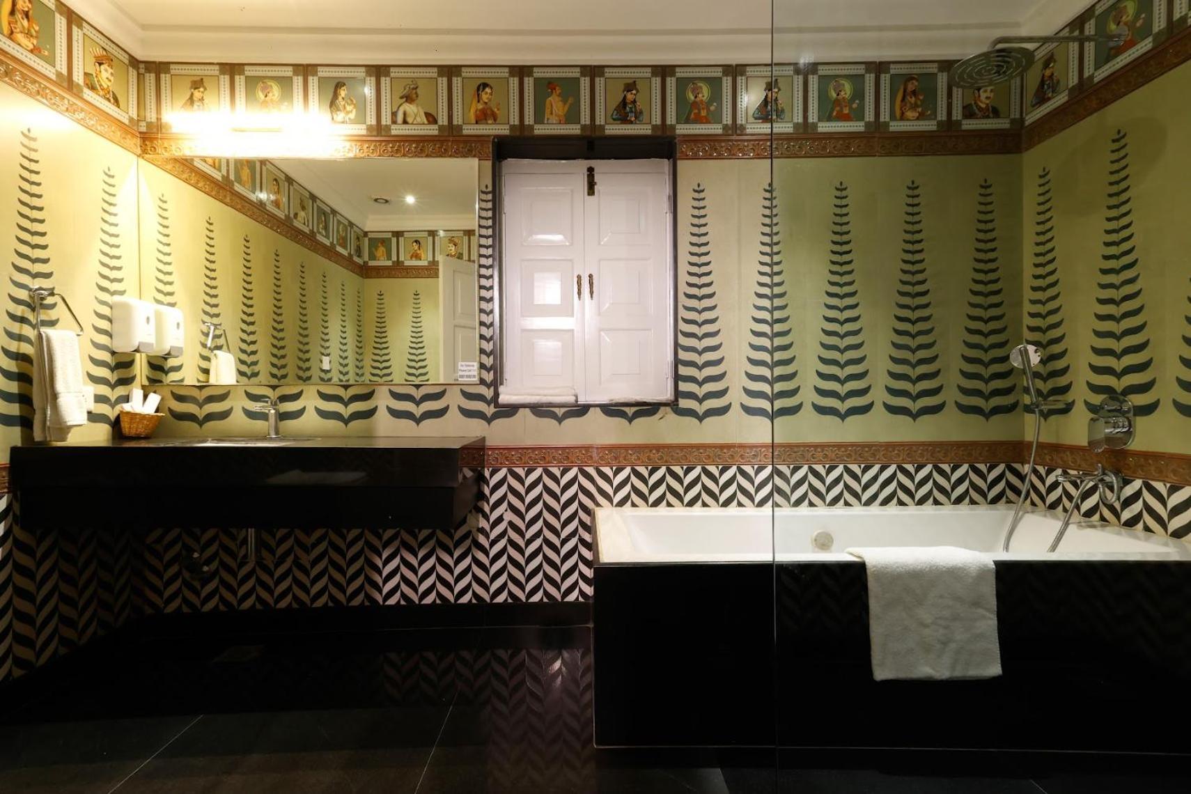 Saroja Heritage, Varanasi