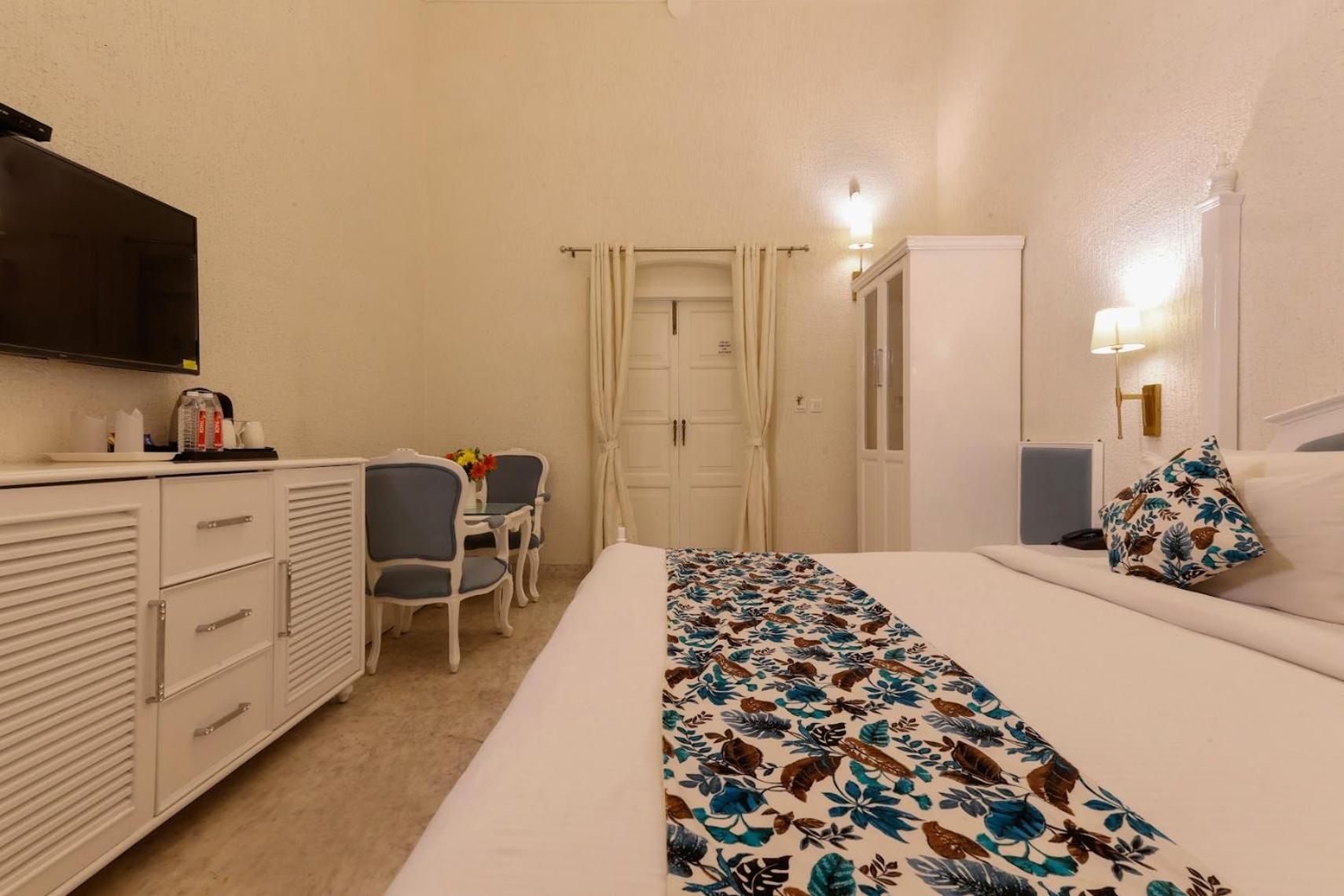 Hotel Saroja Heritage,